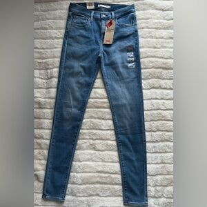 Levi’s 720 High-Rise Super Skinny Jeans